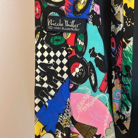 Nicole Miller Vintage 1991 Music Records Jazz Band Silk Necktie Tie - Picture 13 of 15
